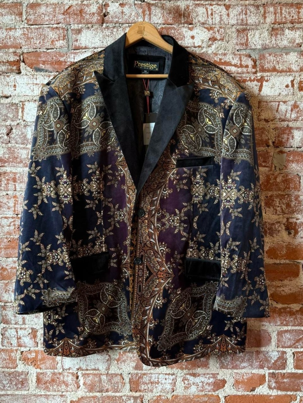 Prestige Velvet Paisley Blazer in Navy and Gold